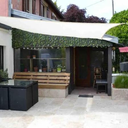 Leleka Hostel Esbly 외부 사진