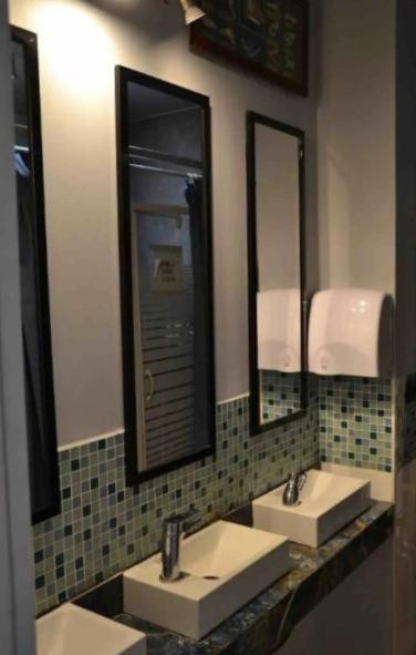 Leleka Hostel Esbly 외부 사진